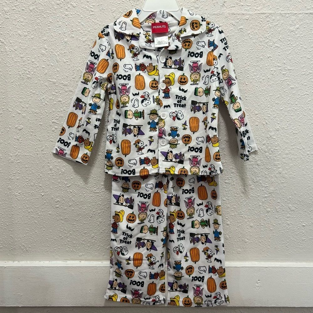 Peanuts Halloween Button Down Unisex Pajama Set NWOT 3T